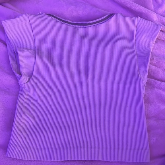 Urban top - Picture 2 of 2